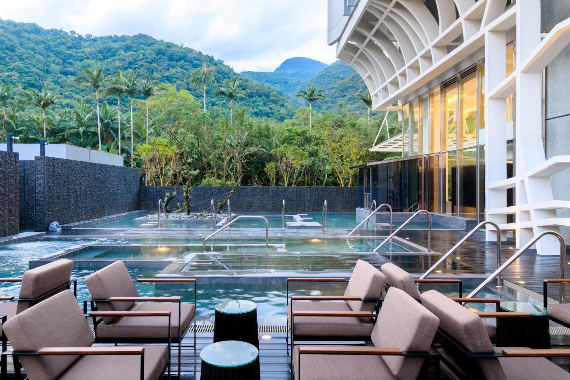 Orient Luxury Hotel-Цзяоси Экстерьер фото